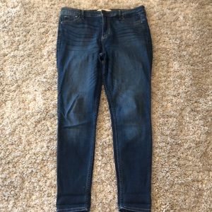 Hollister High Rise Super Skinny